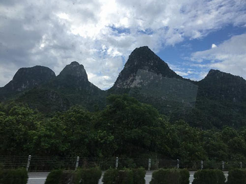 岳陽凱達科技開發(fā)有限責任公司,油加氫催化劑載體銷售,干膠粉生產(chǎn),吸附劑銷售